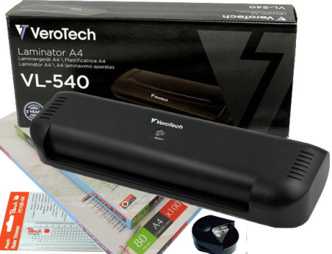 Szybki laminator A4 + trymer + zaokrąglacz narożników + MegaPaka 240 folii Opus A4/A5 (VL-540+100xA4+100xA5+PC100-04+PC100-00+G) Szybki laminator A4 + trymer + zaokrąglacz narożników + MegaPaka 240 folii Opus A4/A5 (VL-540+100xA4+100xA5+PC100-04+PC100-00+G)