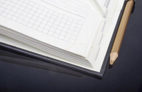 Kalendarz książkowy A5 2026 dzienny dla biznesmenów Opus Merkury Czarny Kalendarz książkowy A5 2026 dzienny dla biznesmenów Opus Merkury Czarny