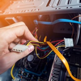 Qoltec Kabel adapter POWER MOLEX | 2xSATA | 0.2m