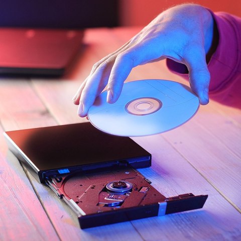 Qoltec Obudowa/kieszeń na napęd optyczny CD/DVD SATA | USB 2.0 | 12.7mm