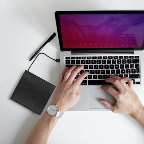 Qoltec Obudowa/kieszeń na napęd optyczny CD/DVD SATA | USB 3.0 | 12.7mm | wbudowany kabel