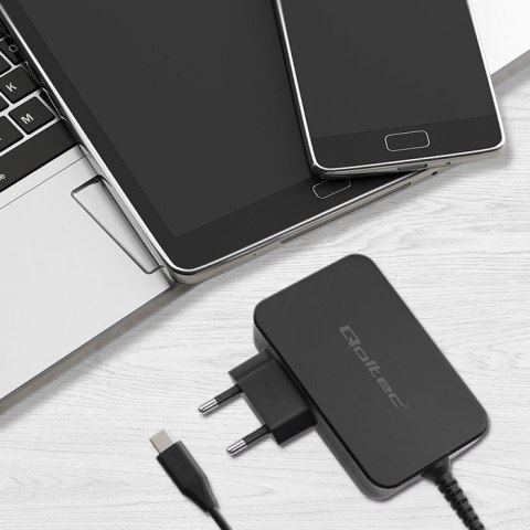 Qoltec Ładowarka GaN POWER PRO | 1xUSB-C | 100W | 5-20V | 3-5A | Laptop | Smartfon | Czarna