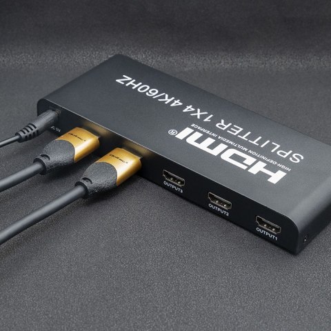 Qoltec Aktywny rozdzielacz Splitter 4 x HDMI 4K x 2K | 6Gb/s | 60Hz | High stability