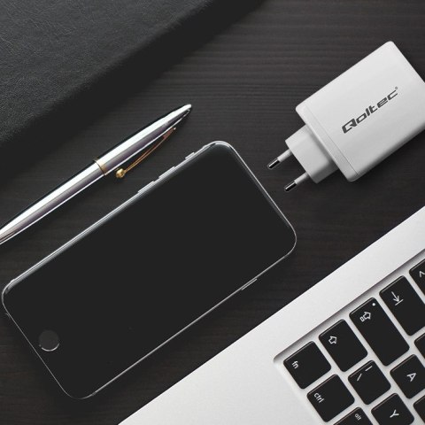 Qoltec Ładowarka sieciowa 100W GaN | 5-20V | 1.5-5A | 2 x USB-C PD | 1 x USB QC 3.0 | Laptop | Smartfon | Biała
