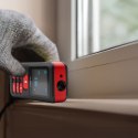Qoltec Precyzyjny cyfrowy dalmierz laserowy z elektroniczną poziomicą | podświetlany LCD | 120m