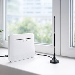 Qoltec Antena 4G LTE z podstawą magnetyczną| 5dBi | dookólna | wewnętrzna | 600-2700 MHz | SMA | 3m