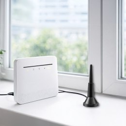 Qoltec Antena 4G LTE z podstawą magnetyczną | 5dBi | dookólna | wewnętrzna | 600-2700 MHz | SMA | 3m