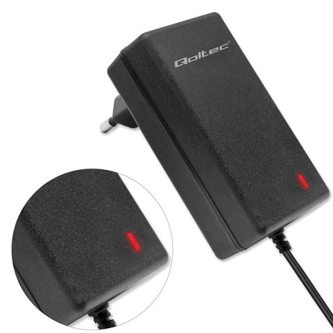 Qoltec Automatyczna ładowarka do akumulatora AGM GEL STD 6V 12V | 1.5A | Prostownik z sygnalizatorem LED