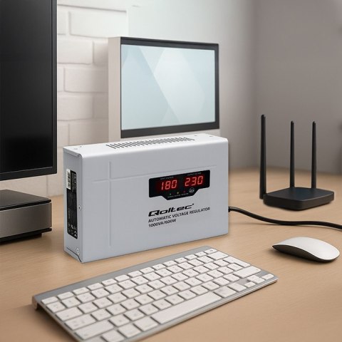 Qoltec Automatyczny Stabilizator napięcia AVR 1000VA | Compact | Toroidalny transformator