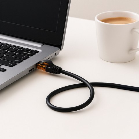 Qoltec Kabel Patchcord UTP | CAT6 | 2 x RJ-45 | High speed 1Gb/s | Pozłacane styki | 15m | czarny