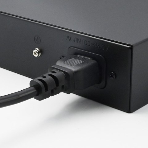 Qoltec Przełącznik sieciowy SWITCH Gigabit Ethernet PoE | 24x RJ45 | 2x SFP | 1000 Mb/s