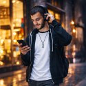 Qoltec Słuchawki bezprzewodowe nauszne z mikrofonem | BT | Super Bass | Czarne