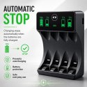 Qoltec Ładowarka do akumulatorków Ni-MH typu R03 AAA R6 AA | LCD | Kabel USB-C | Czarna