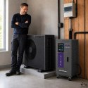 Qoltec Trójfazowy stabilizator napięcia AVR MULTIPROTECTION |15kVA | Dokładność ± 3% | Serwomotor 3F | LCD | Expert Line